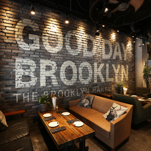 NYCスタイルでくつろぐ。「THE BROOKLYN CAFE」