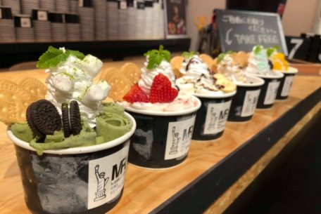 原宿に続き日本2号店が大須にオープン！「マンハッタンロールアイスクリーム」
