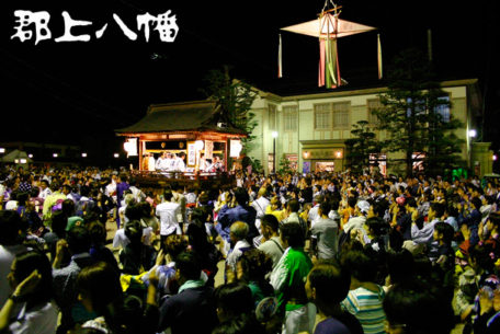 夜通し踊る「郡上おどり」。風情ある街並みで日本の夏を感じよう！