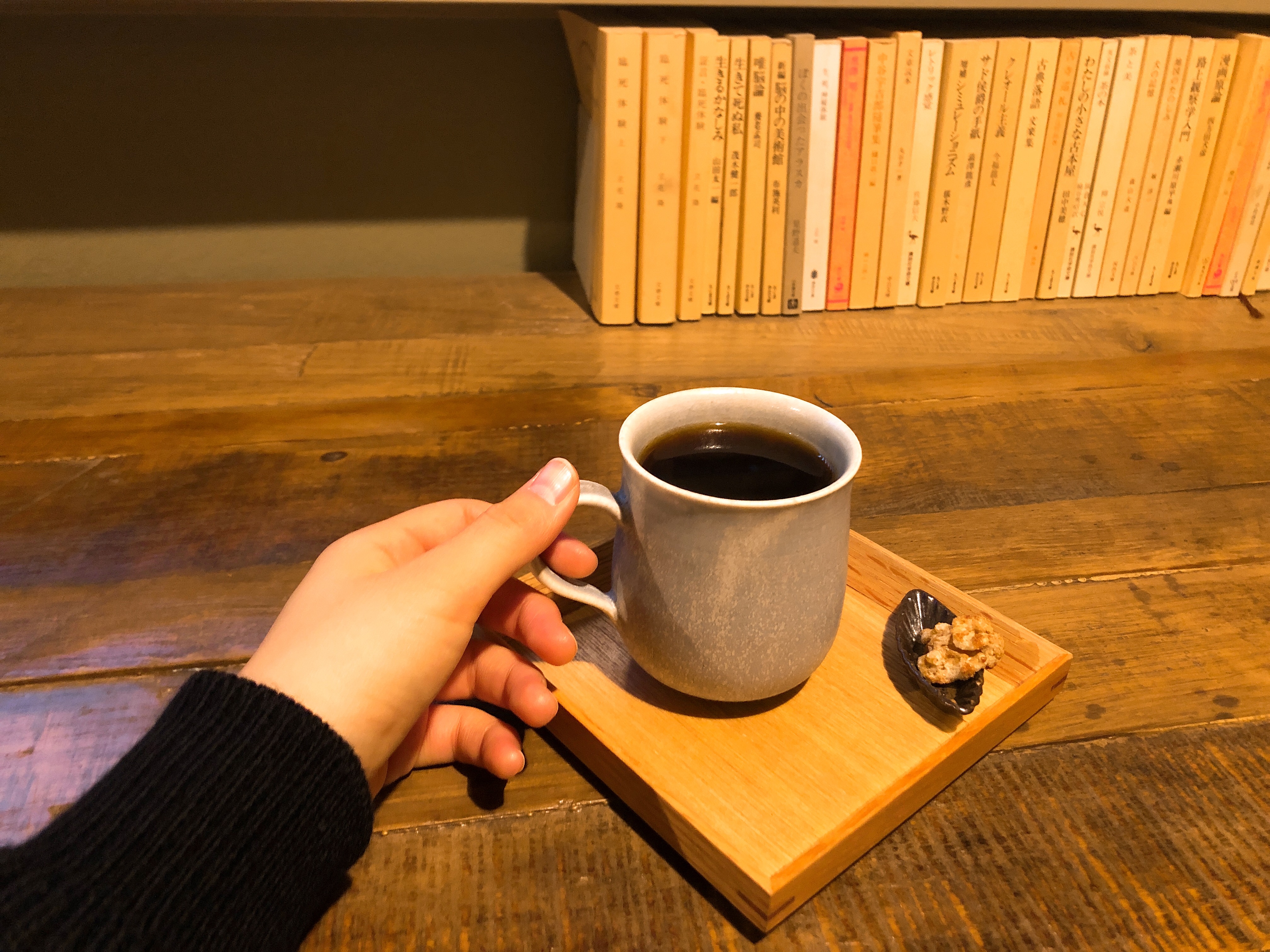 ひとりでも、ふたりでもリラックスタイムを。本山のカフェ「星屑珈琲」 - hoshikuzu 05