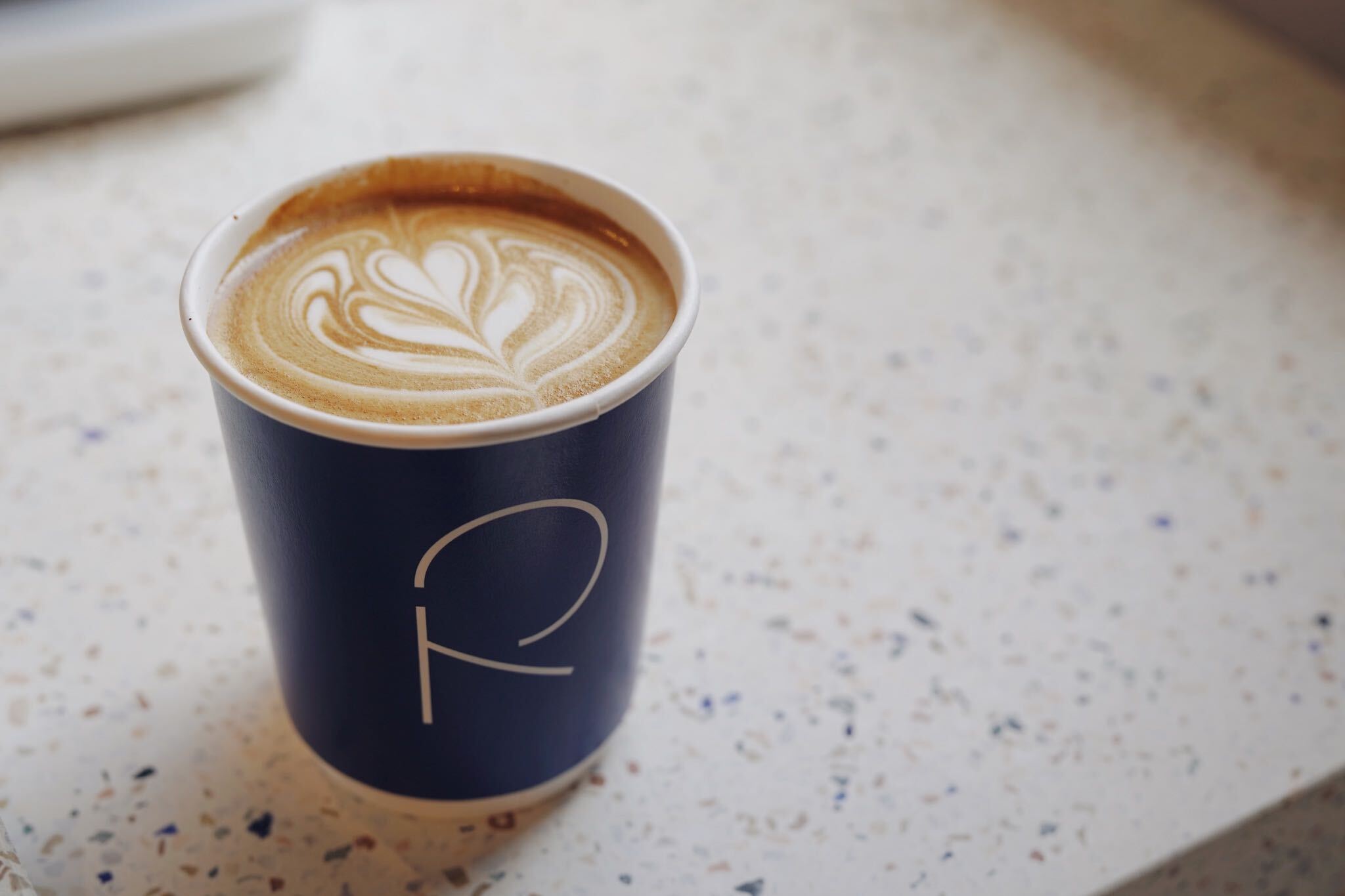 東海オンエアりょうさんのカフェを取材！『R COFFEE STAND』への想いとは - photo2 1